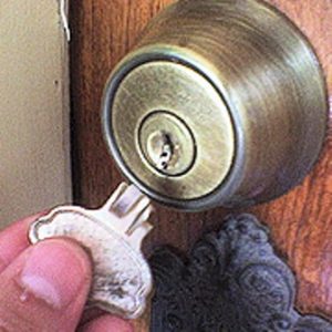 key broken in lock 